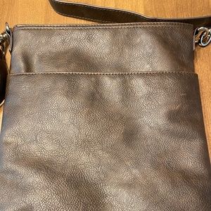 Thirty-One faux leather crossbody bag